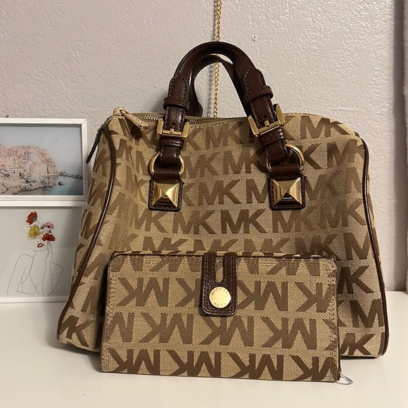 MICHAEL Michael Kors Handbags - Michael kors purse
